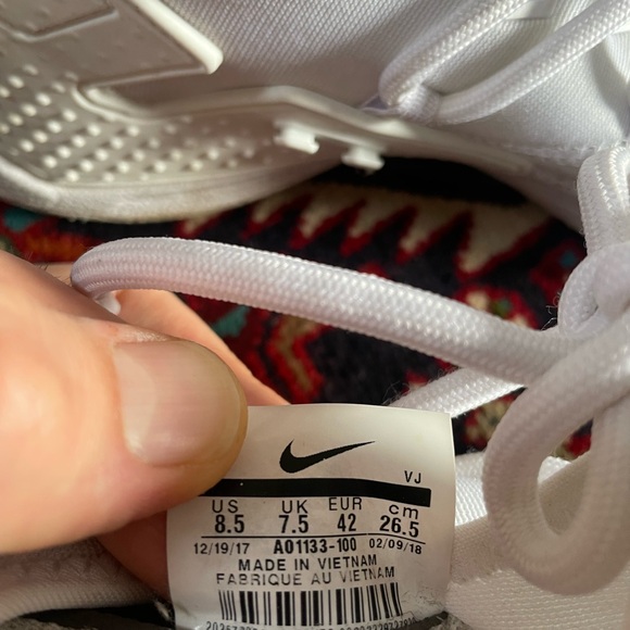 Nike Air Huarache Drift (men’s US 8.5) - Picture 8 of 8